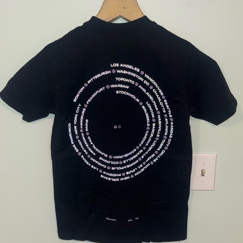 Beyoncé Renaissance World Tour concert t-shirt - Picture 4 of 6